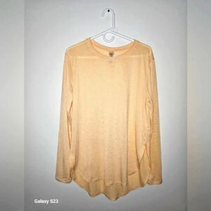 Like new Mono b woman's LG top‎